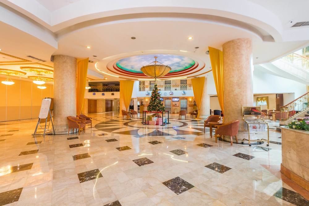 Twin Plaza Hotel Джакарта Экстерьер фото