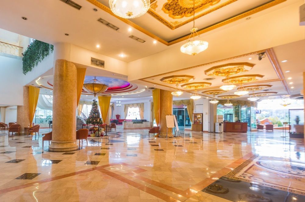 Twin Plaza Hotel Джакарта Экстерьер фото